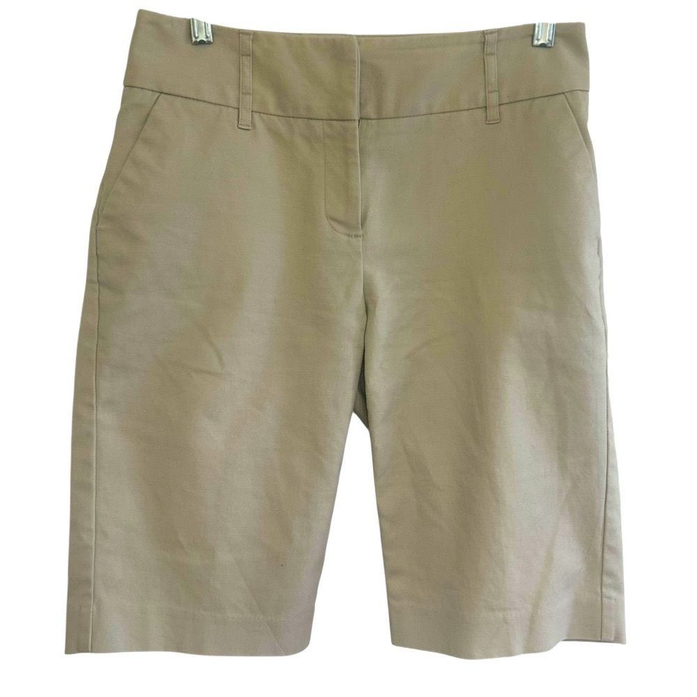 Dana Buchman Tan Beige Khaki Bermuda Shorts Classic Tailored Design Sz 6